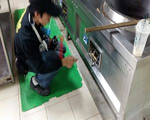 板橋消毒,板橋除蟲,新莊消毒,新莊除蟲,土城消毒,土城除蟲,五股消毒,五股除蟲,三重消毒,三重除蟲,中和消毒,中和除蟲,新店消毒,新店除蟲,中和消毒,中和除蟲,新店消毒,新店除蟲,永和除蟲,永和消毒,蘆洲除蟲,蘆洲消毒,三峽消毒,三峽除蟲,泰山消毒,泰山除蟲,樹林消毒,樹林除蟲,林口消毒,林口除蟲,迴龍消毒,迴龍除蟲,龜山消毒,龜山除蟲,台北市(全區)消毒除蟲,辦公室消毒(除蟲),社區消毒公告,社區環境消毒,社區消毒費用,社區消毒注意事項,社區消毒藥劑,社區消毒申請,社區消毒招標,社區大樓消毒,社區消毒公司,社區消毒,社區消毒公告,餐廳消毒(除蟲),餐廳消毒公司,餐廳消毒費用,餐廳消毒方法,餐廳消毒法規,餐廳消毒公告,餐廳消毒公司,環境消毒(除蟲),餐廳消毒(除蟲),環境消毒(除蟲),殺菌工程,辦公室消毒,辦公室消毒注意事項,辦公室消毒公告,辦公室消毒公司,辦公室消毒費用,辦公室消毒,辦公室消毒方式,辦公室消毒方法,辦公室消毒 diy,家裡消毒,家裡消毒方法,家裡消毒都用什麼消毒,消毒殺菌,家裡消毒要用什麼,居家消毒(除蟲),家裡除蟲,家裡除蚤,家裡除臭,家裡除蟑螂,跳蚤,跳蚤咬,跳蚤咬傷症狀,跳蚤防治,跳蚤怕什麼,跳蚤咬傷藥膏,跳蚤咬傷症狀,螞蟻怕什麼,螞蟻藥,白蟻防治,白蟻藥哪裡買,白蟻怕什麼,螞蟻怕什麼,白蟻消滅,白蟻藥,殺白蟻藥,殺白蟻的方法,殺白蟻公司,殺白蟻費用,蟑螂藥,蟑螂怕什麼,蟑螂圖片,蟑螂炸彈,蟑螂,蟑螂蛋,蟑螂小強,殺蟑螂最有效的方法,殺跳蚤的方法,殺跳蚤藥,殺跳蚤 diy,殺跳蚤殺蟲劑,殺跳蚤水煙,殺跳蚤卵,殺跳蚤公司,殺跳蚤劑,殺螞蟻的方法,殺螞蟻藥,殺螞蟻最有效的方法,殺螞蟻硼酸,殺螞蟻硼砂,殺螞蟻妙方,殺螞蟻窩,殺螞蟻硼酸,殺臭蟲方法,殺臭蟲藥,殺臭蟲劑,殺臭蟲公司,殺臭蟲水煙,殺臭蟲藥劑,殺蛀蟲藥,殺蛀蟲方法,殺蛀蟲劑,殺蛀蟲藥哪買,殺塵蹣,消毒公司推薦,除蟲公司推薦,除蟲專家,消毒清潔,飯店消毒除蟲,木板防蟲處理,防蟲處理,公司消毒除蟲,白蟻防治,KTV酒店消毒除蟲,廠房消毒除蟲,學校消毒除蟲,幼稚園消毒除蟲殺菌,空間殺菌,市場消毒除蟲,工廠消毒除蟲,汽車旅館消毒除蟲,住家消毒除蟲,大樓消毒除蟲,醫院消毒除蟲,機關消毒除蟲,公共場所消毒除蟲,鐵皮屋消毒除蟲,木料防治,腸病毒處理,除蟲公司價錢,消毒公司價錢,便宜消毒,跳蚤處理,白蟻處理,養老院消毒除蟲,營業場所消毒除蟲,蚊子,蒼蠅,蟑螂,德國蟑螂,老鼠,跳蚤,白蟻,蛀蟲,姬薪蟲,嚙蟲,臭蟲,台北消毒，台北除蟲，新北除蟲，新北消毒，板橋消毒，板橋除蟲，白蟻防治，餐廳消毒，消毒公司，除蟲公司，白蟻保固，環境消毒，辦公室消毒，台北除白蟻，除蟲專家，台北除跳蚤，消毒除蟲，蟲害防治，居家除蟲,除蟲服務,社區消毒,幼兒園消毒,托嬰中心消毒,跳蚤防治,跳蚤處理,殺跳蚤,早餐店消毒除蟑